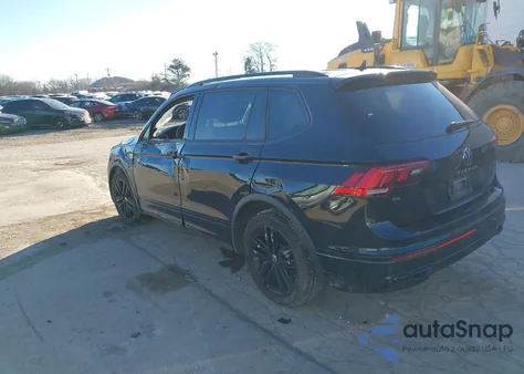 2022 Volkswagen Tiguan 2.0T Se R-Line Black из США, поврежденный, VIN 3VV8B7AX7NM001301